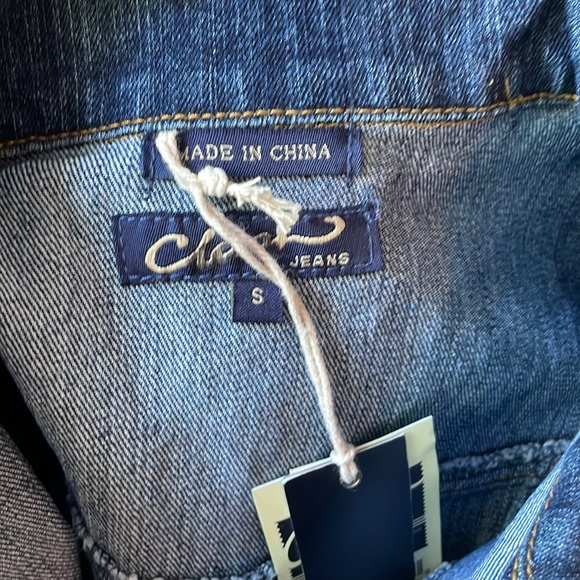 NWT Clash Jeans Cropped Jean Jacket. Small - Picture 7 of 9